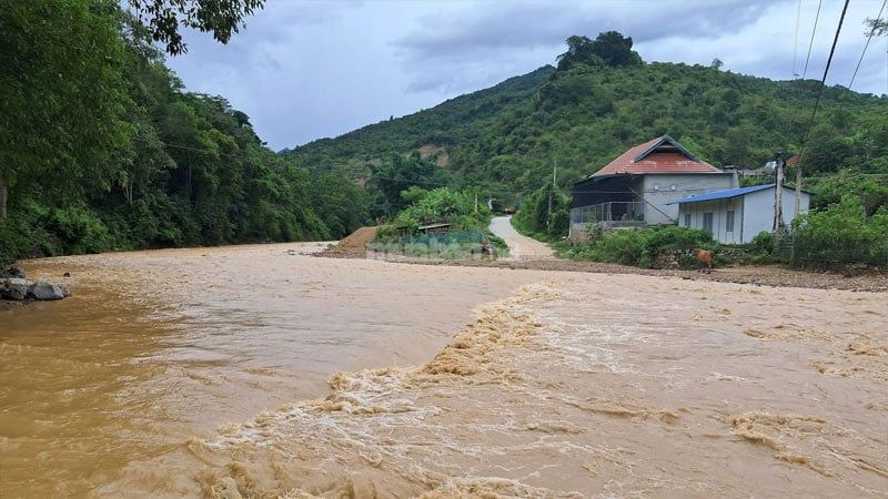 mơ thấy nước lũ đánh con gì